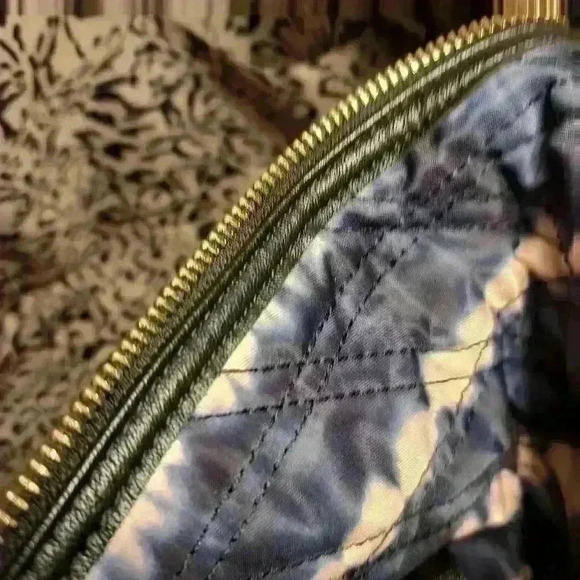 Jessica Simpson Weekender Overnight Tote Carry On Navy Tie Dyed - Picture 9 of 13